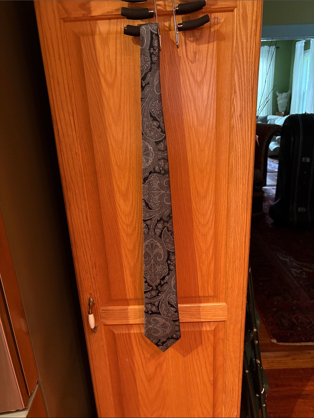 Jones New York Men's Paisley Silk Tie in Black and Gray